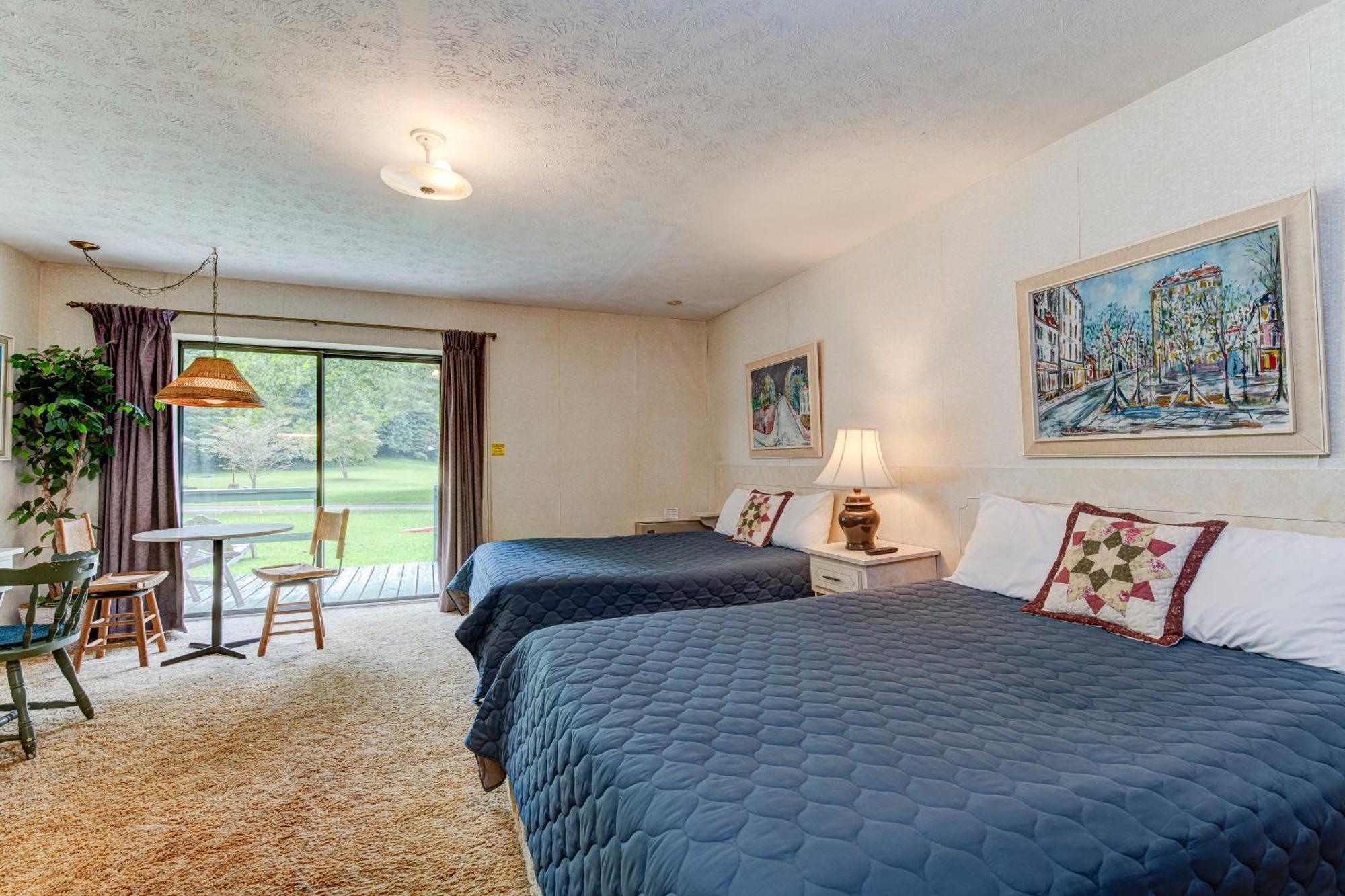 Lodge At Mount Mitchell Busick Bagian luar foto